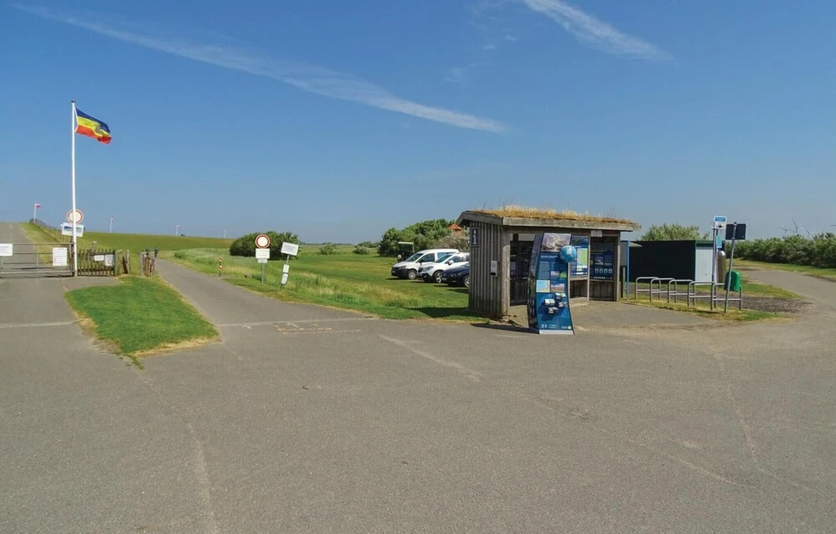 Awesome Apartment in Warwerort With 2 Bedrooms and Internet