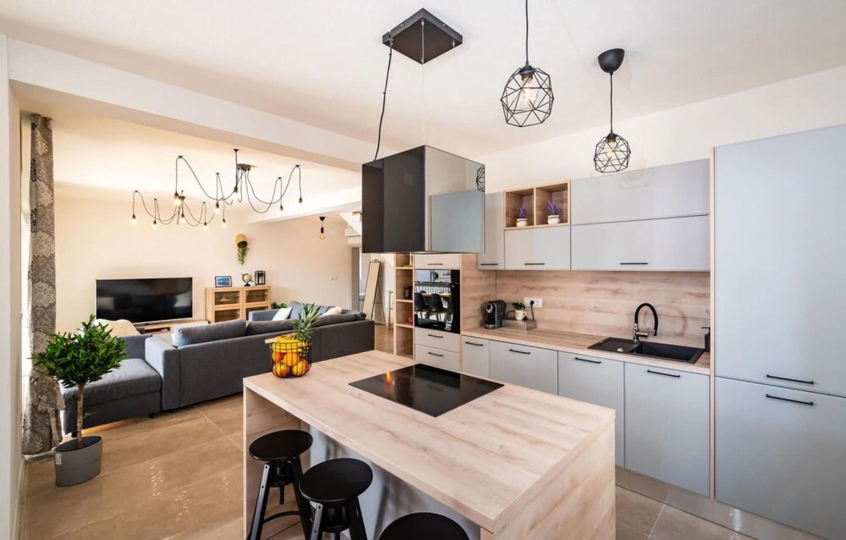 Nice Home in Biograd na Moru With 5 Bedrooms, Wifi and Outdoor Swimming Pool