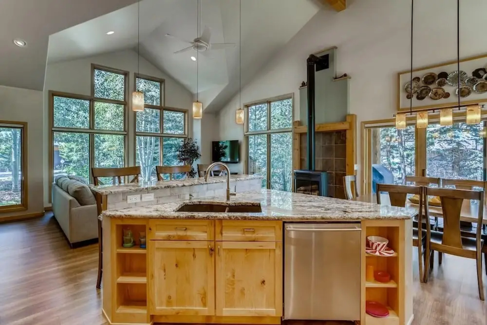 Frisco Cedar  225 4 Bedroom Home by RedAwning