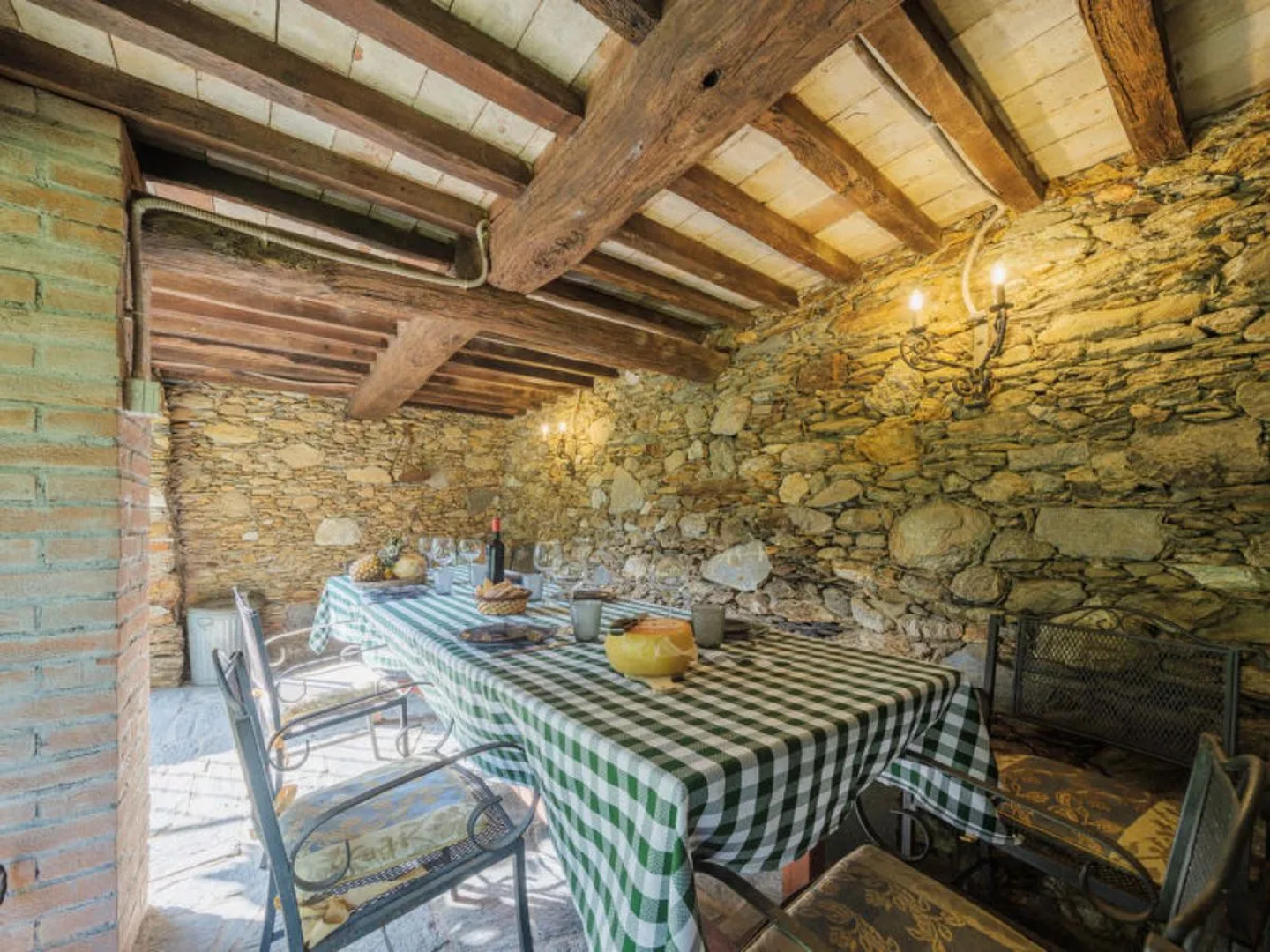 House LAia Seravezza