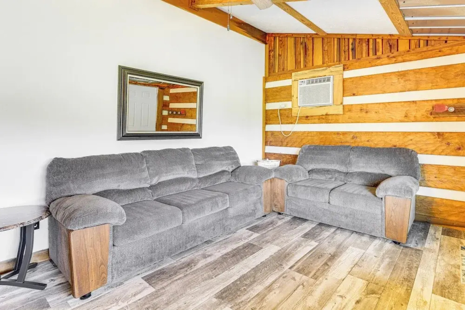 Rogersville Barn Apartment on 27 Acres w/ Pond!