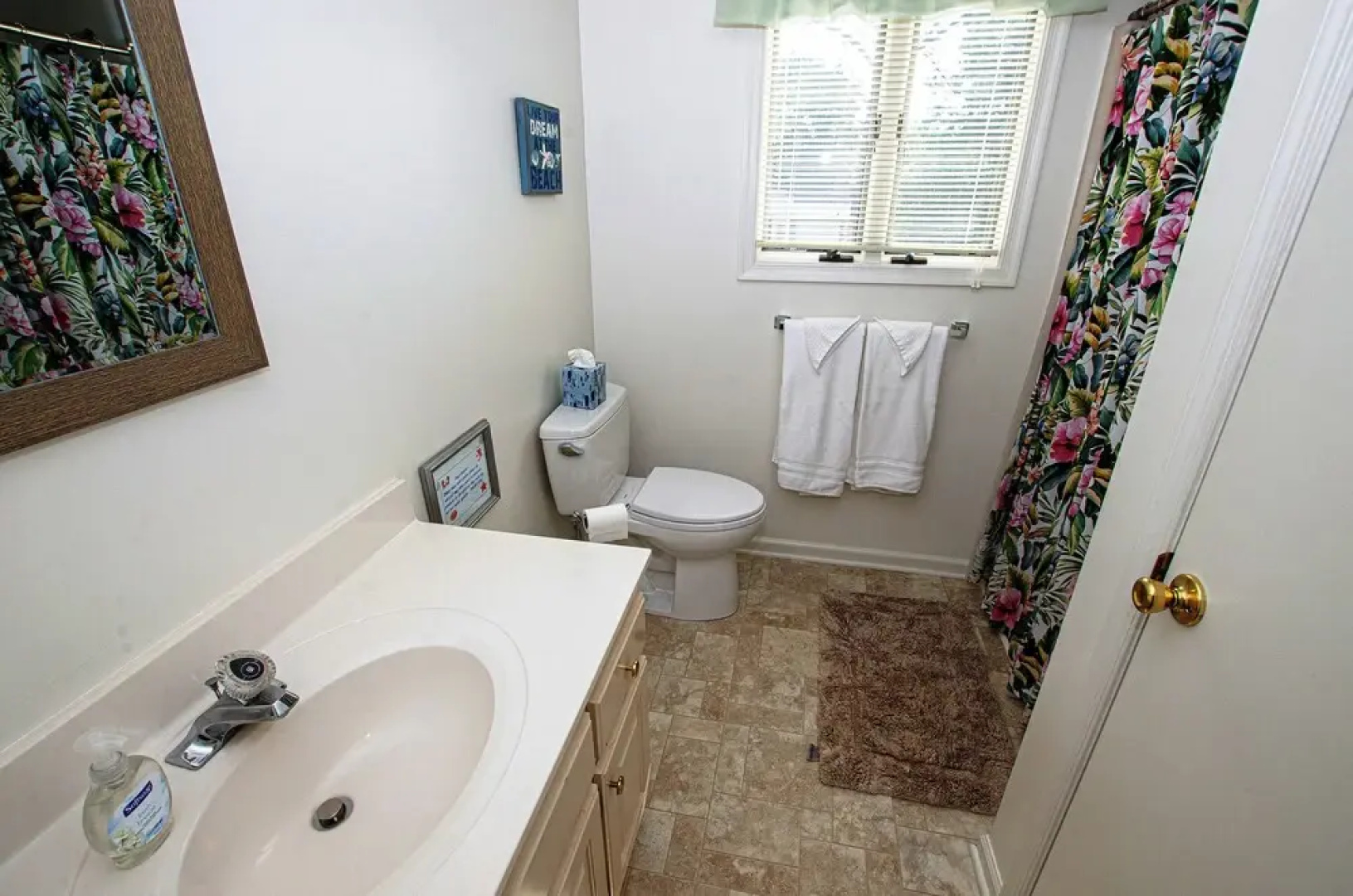 Urbanna Vacation Station - A Waterfront Oasis