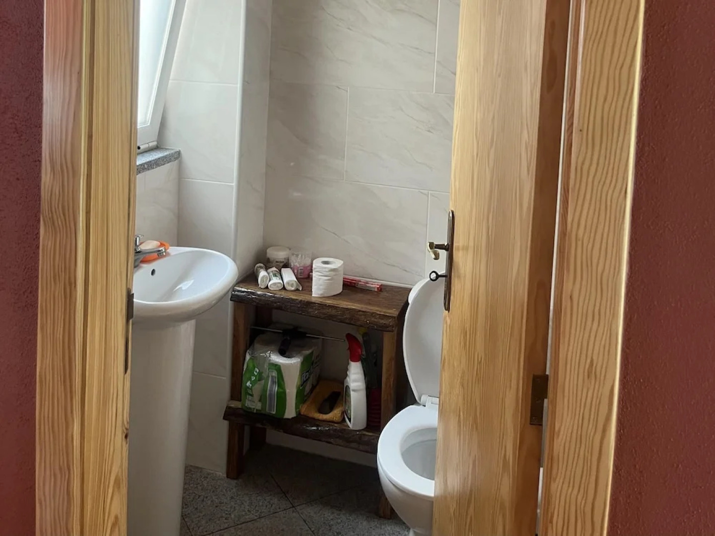 1 bed - Sleeps 4 - Pets - Balcony - Mtn View