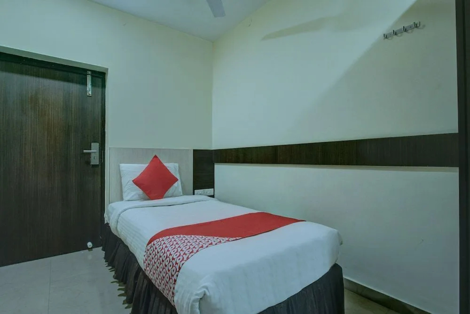 Oyo 5342 Motel Gajraj Continental A Unit Of Gajraj Hotels Pvt Ltd