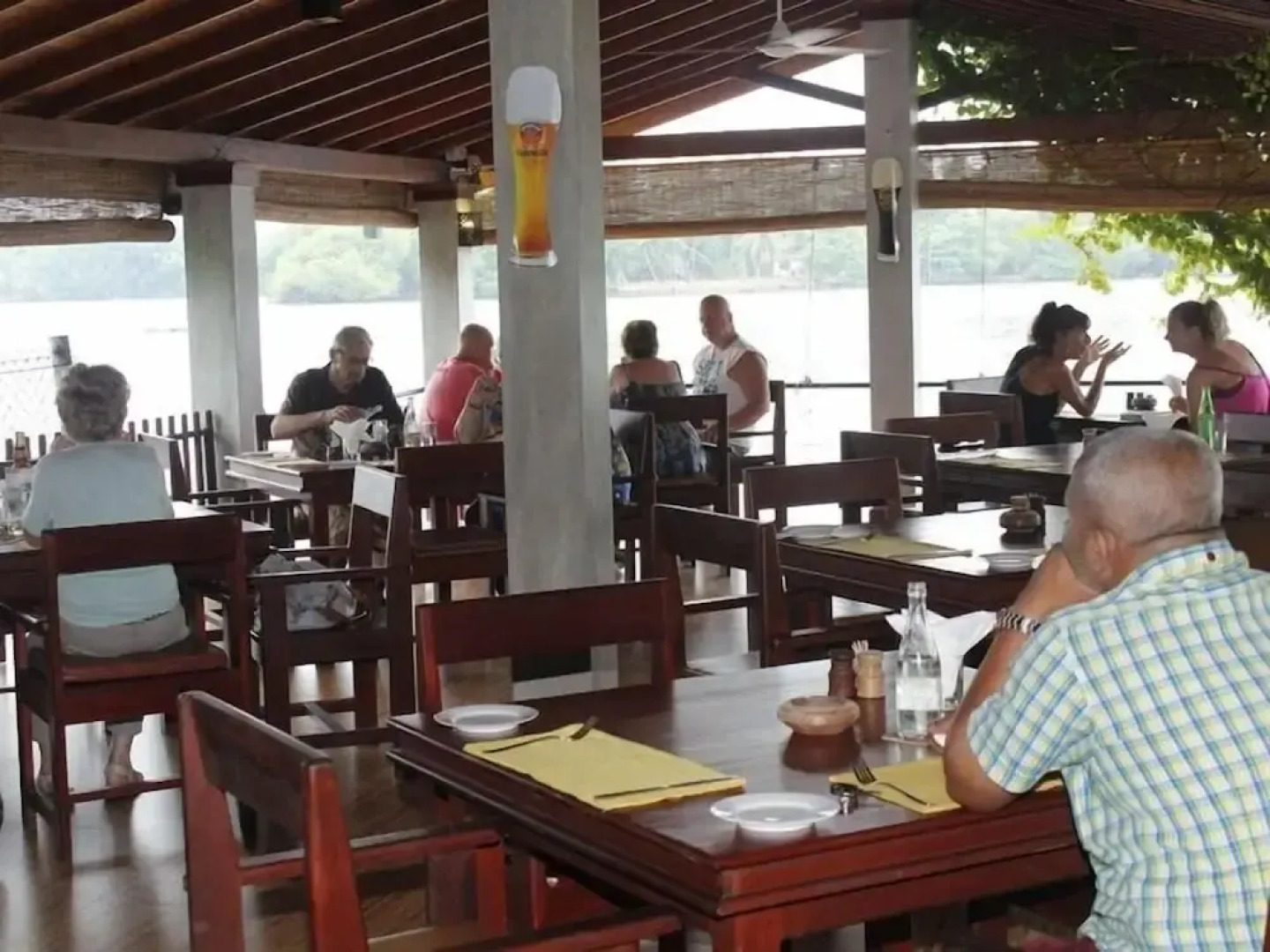 Thumbelina Apartments