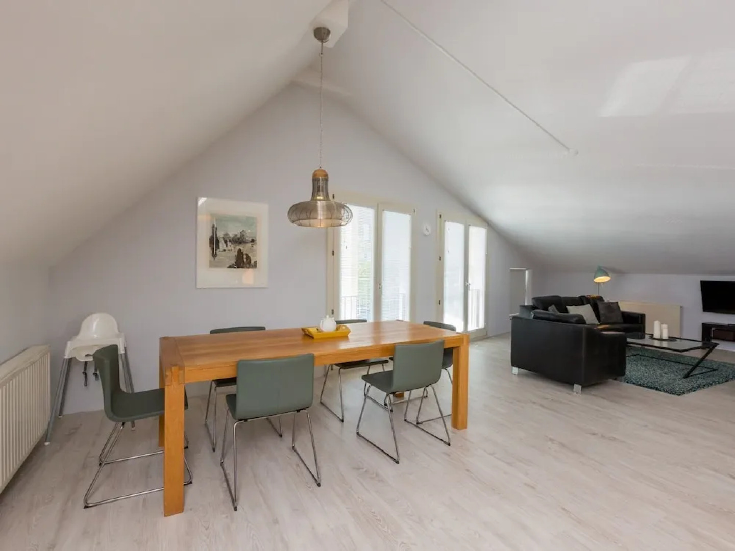 Very Spacious 6-person Apartment Located in the Centre of Ouddorp