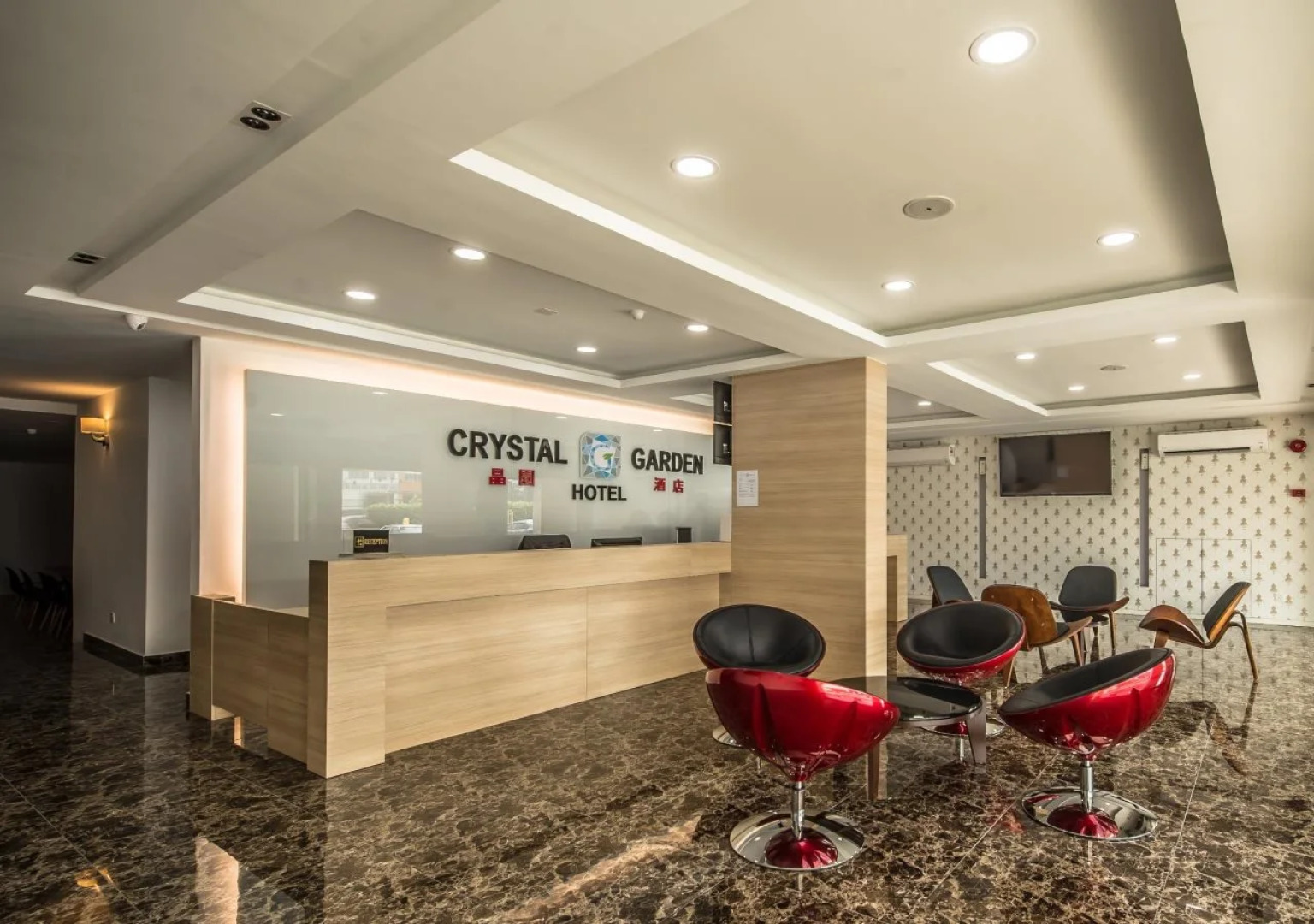 Crystal Garden Hotel (Seri Kembangan)