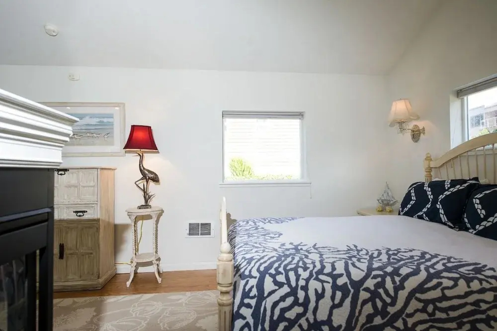 Rememberance Studio cottage by RedAwning