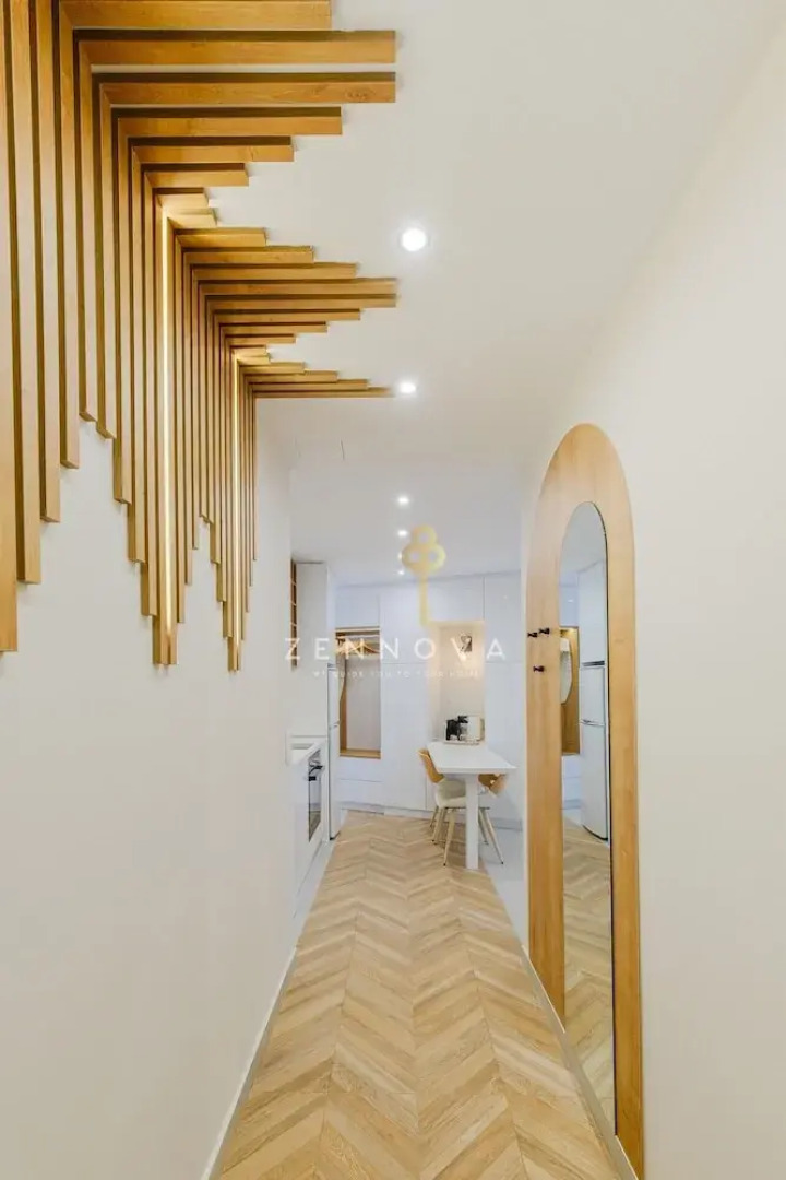 Zennova 72 Tsinari Luxury Suite