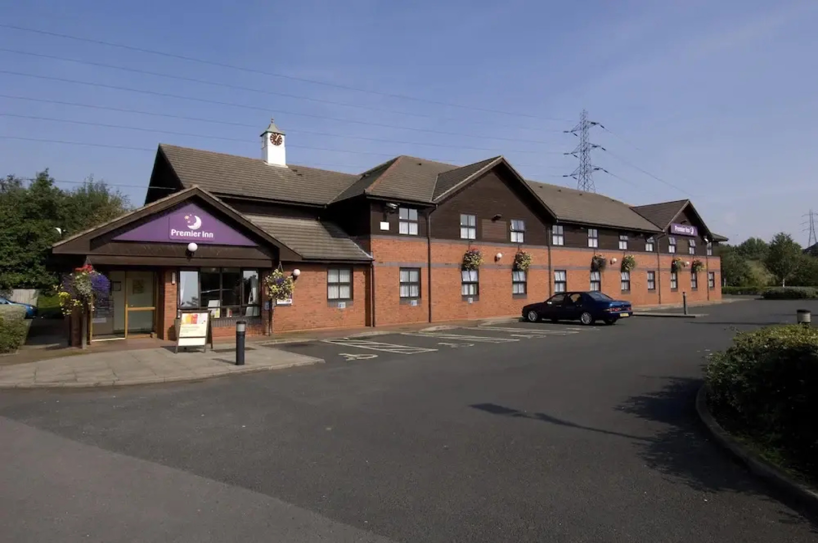 Premier Inn Walsall - M6 J10