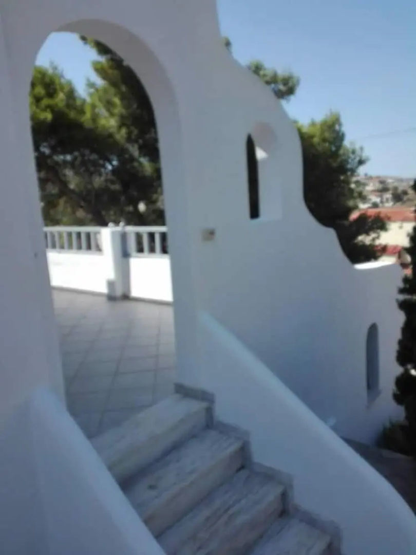 Villa Lambros