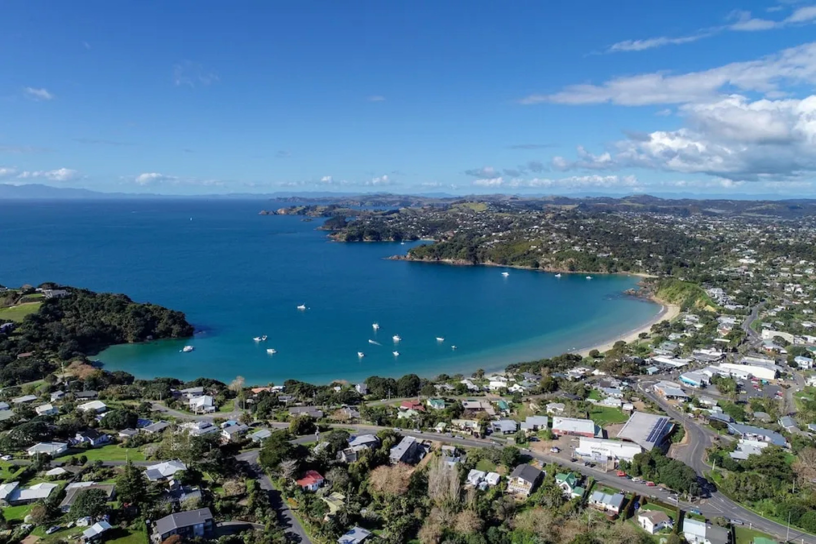 Newly renovated Oneroa beach view house