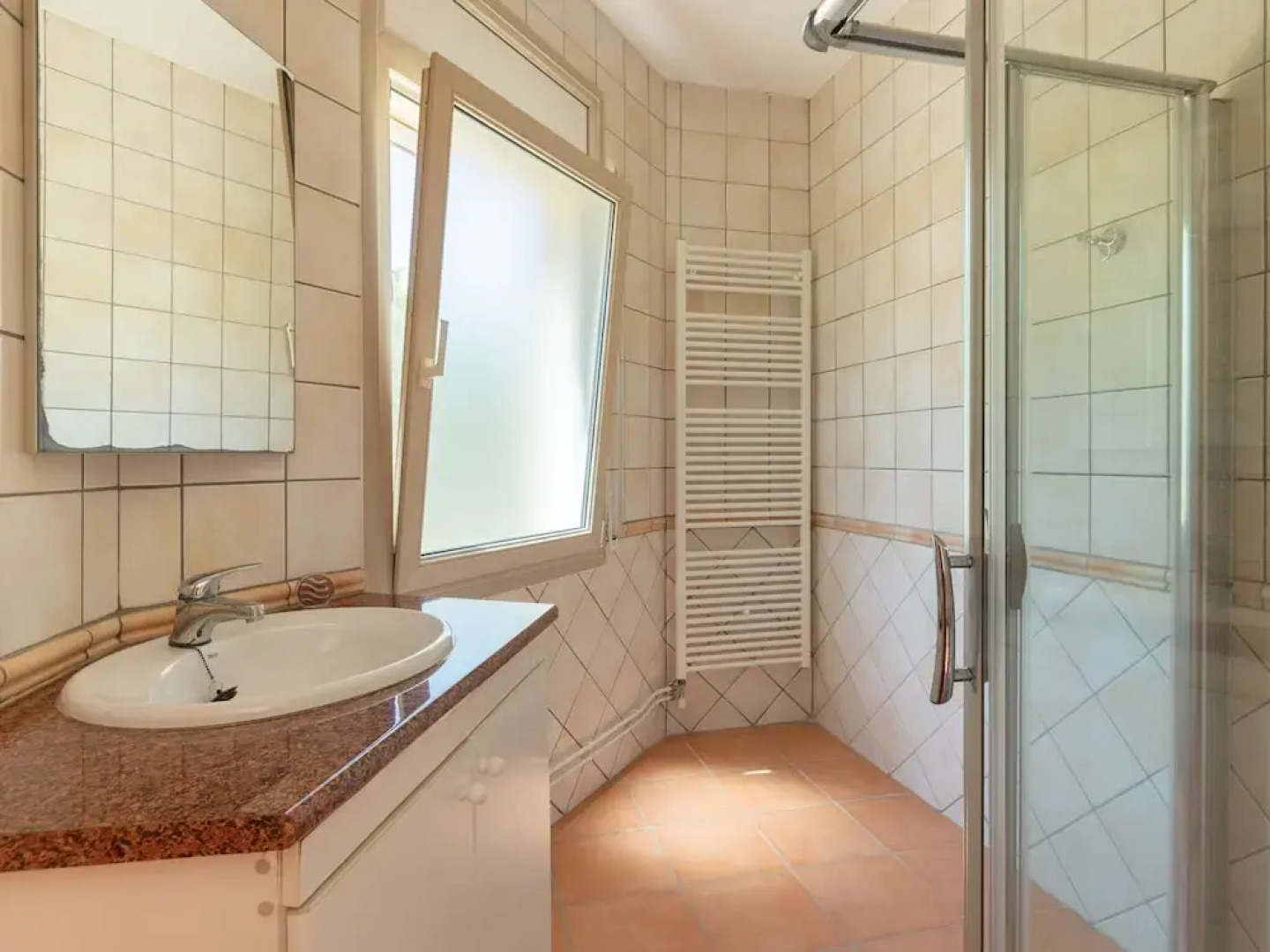 Delux Villa in Vilacolum With Swimming Pool