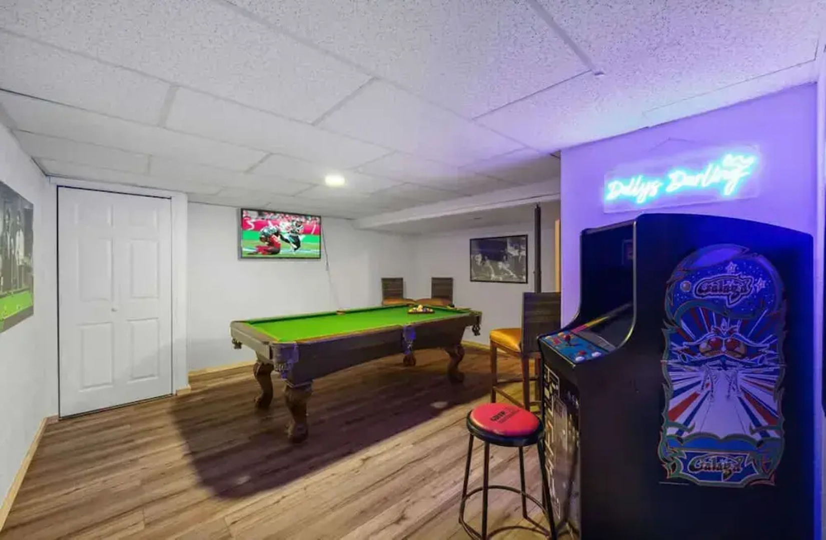 Dollys Darling Privacy for 12