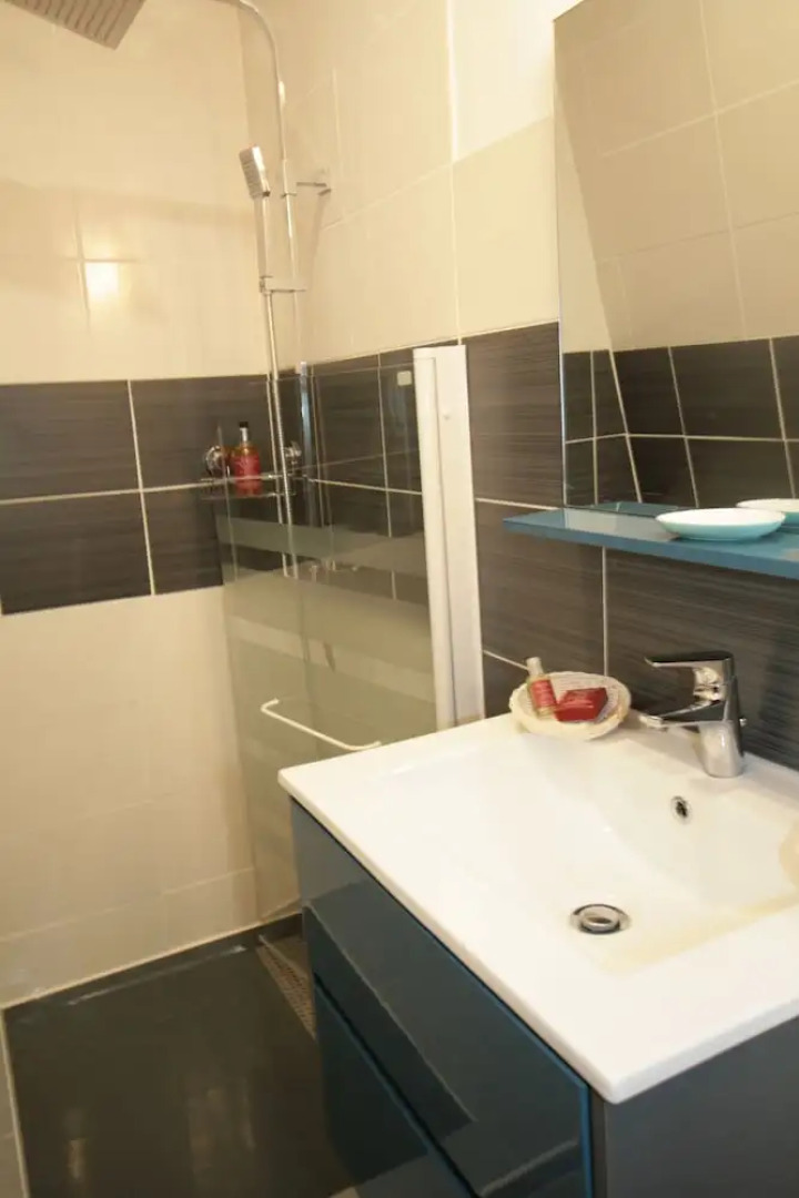 Comme à la Maison - DE LA TOUR