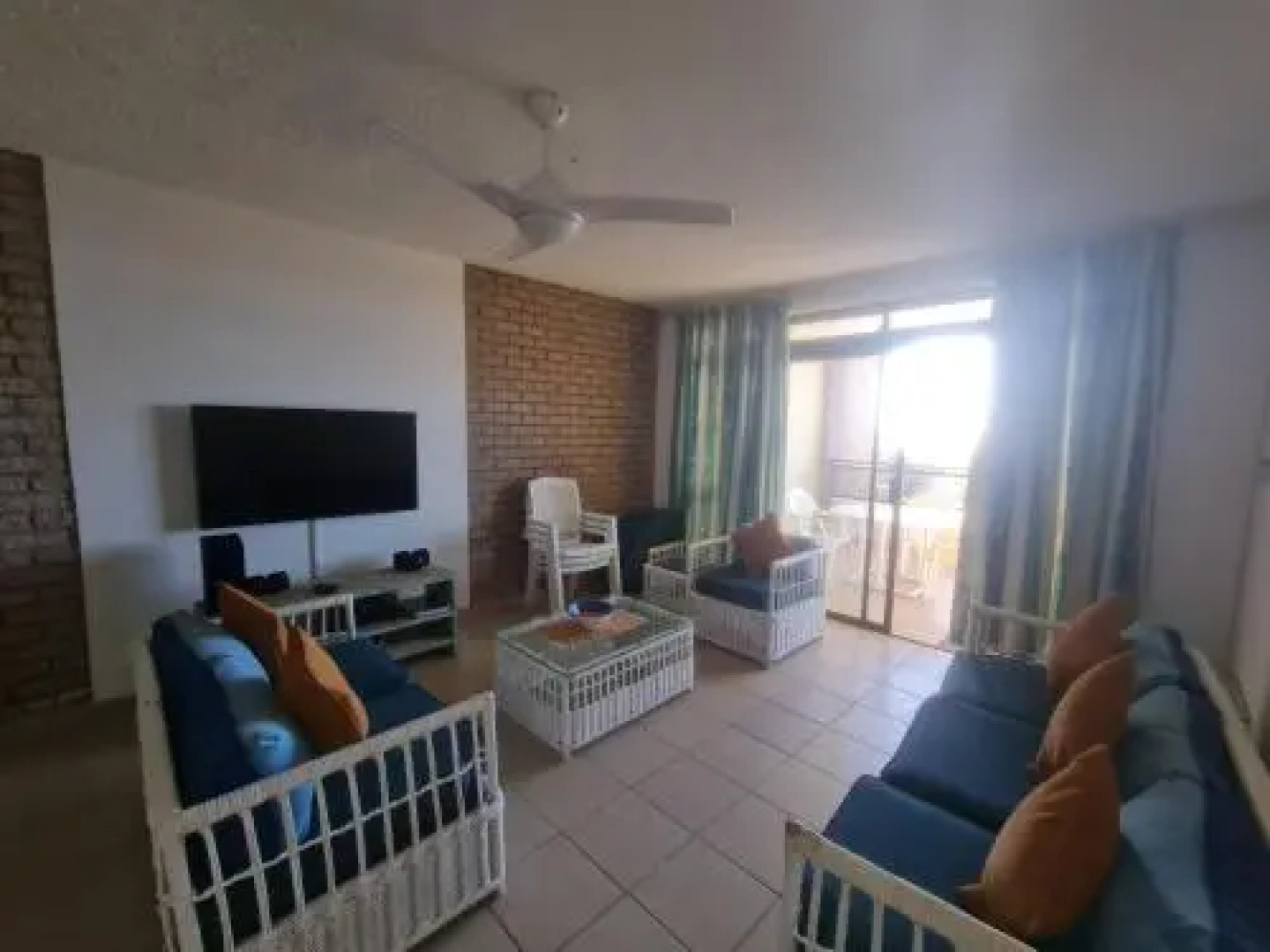 5 Summer Rocks Uvongo