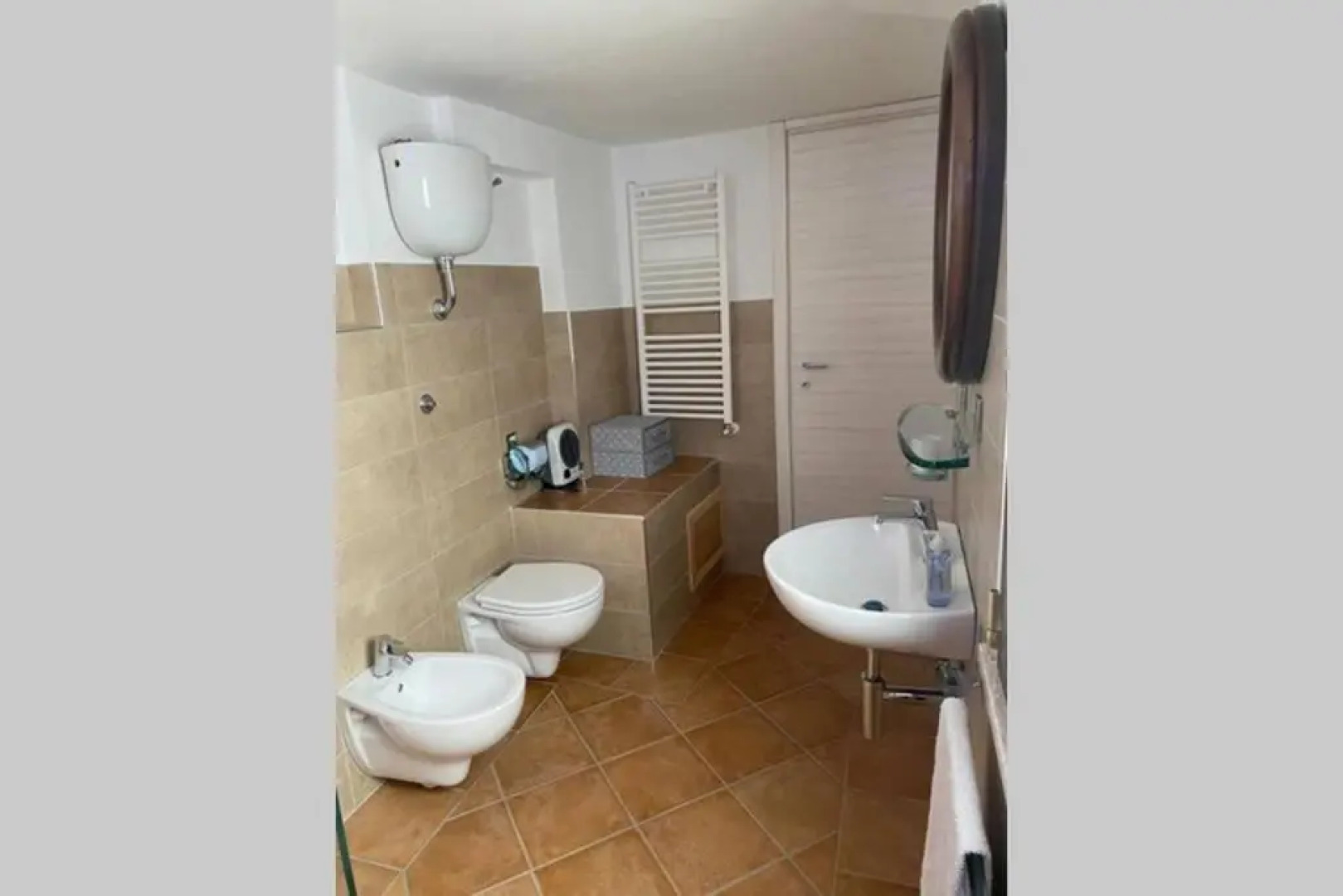 Alloggio a via Impero