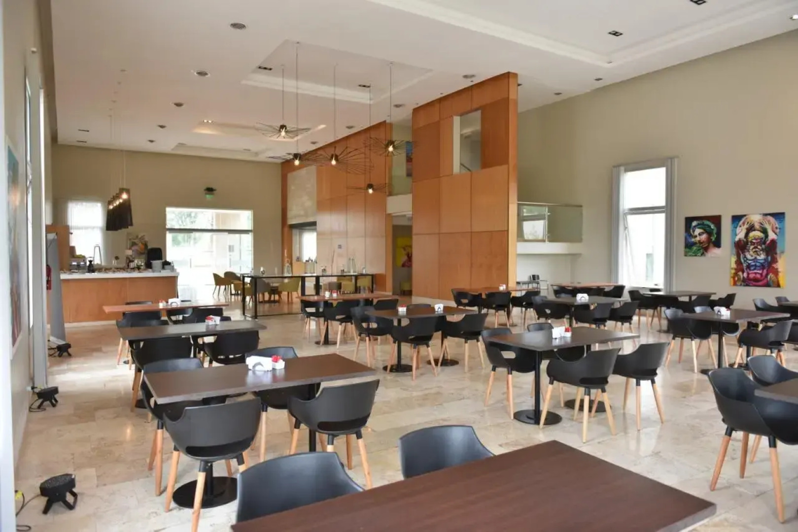 Howard Johnson San Francisco Resort