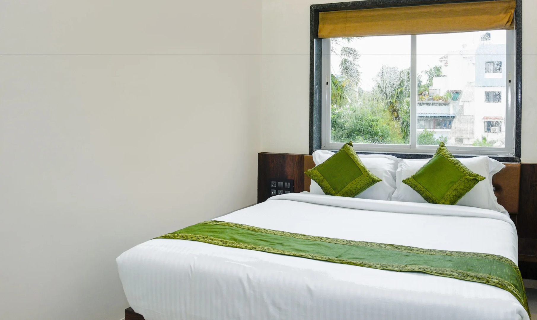 Treebo Malhaar Regency