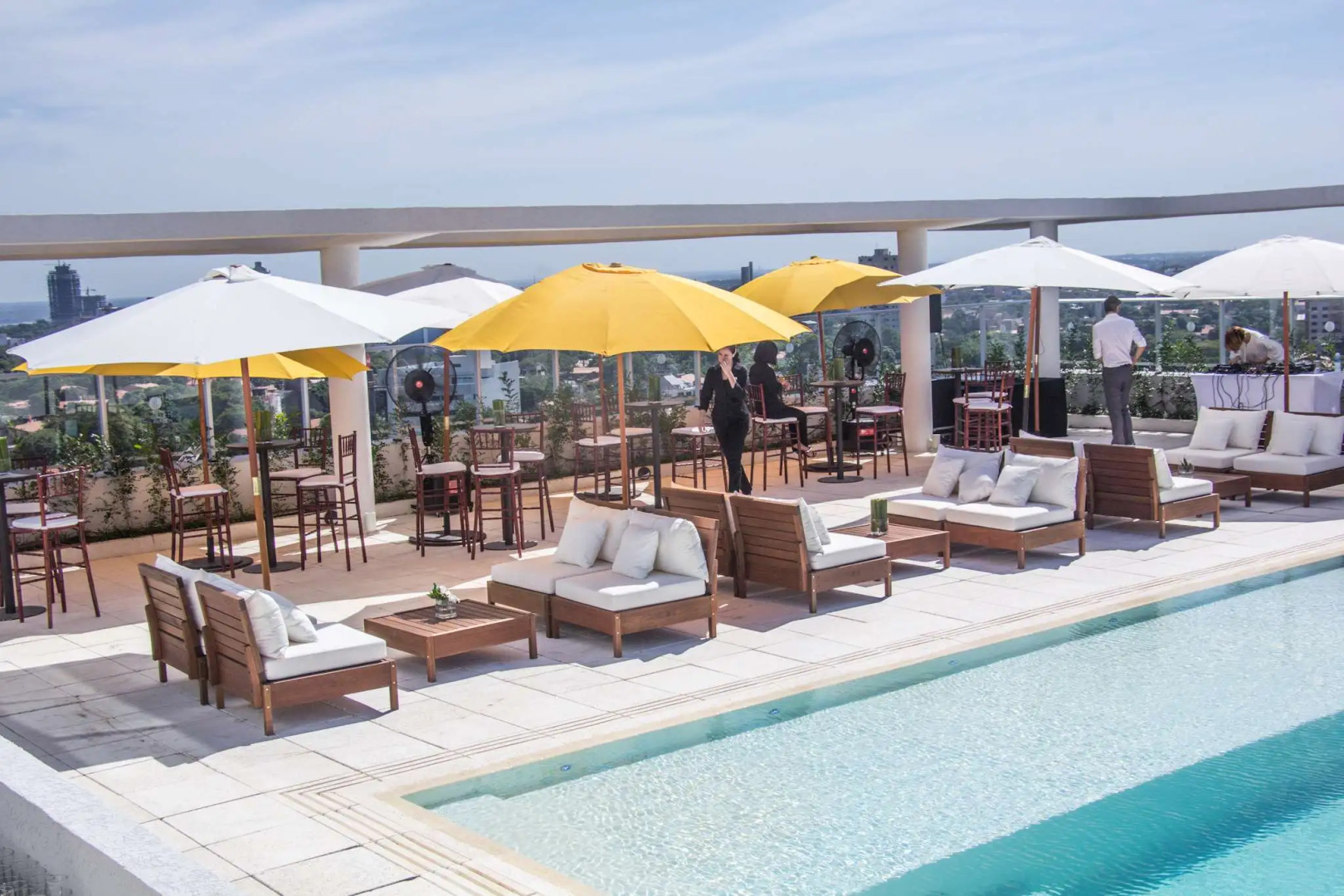 Dazzler by Wyndham Asuncion