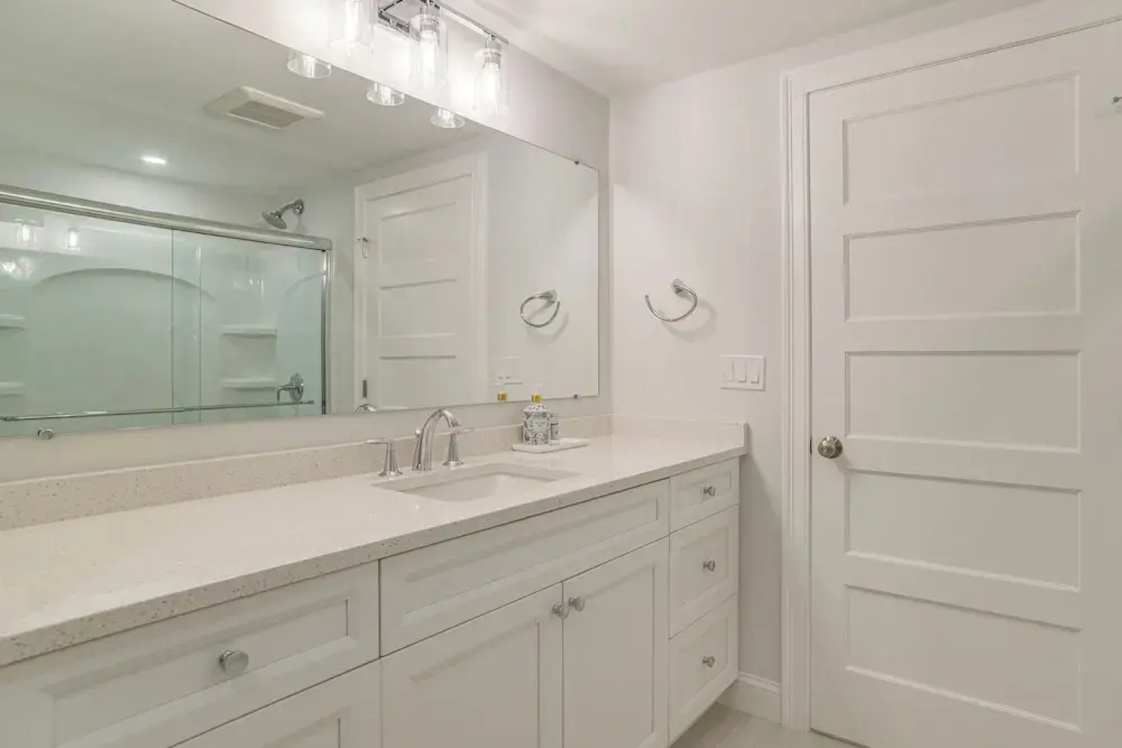 2 Mi to Public Beach Access! Cape Cod Family Home