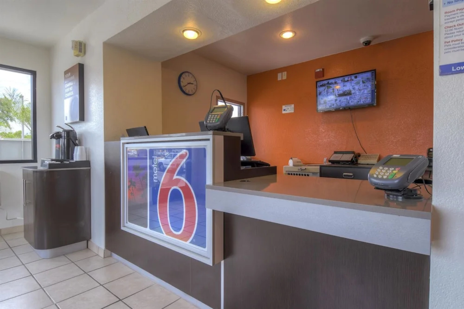 Motel 6 Los Angeles - Baldwin Park