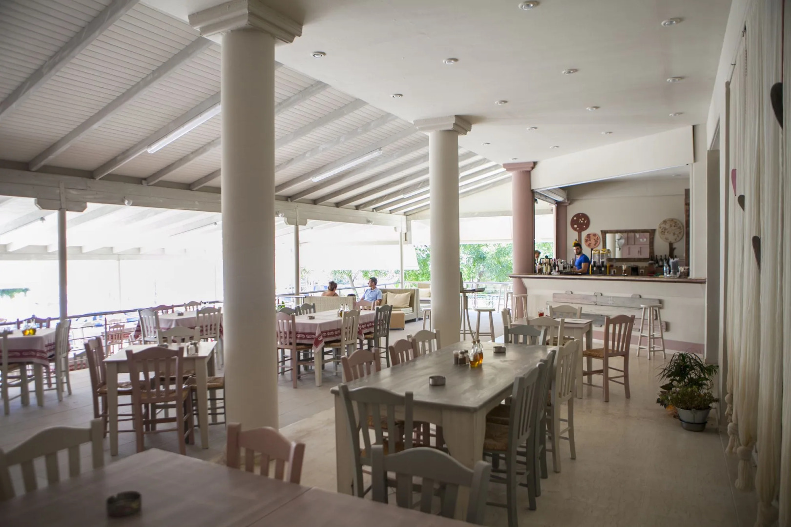 Hotel Loukas Vrachos