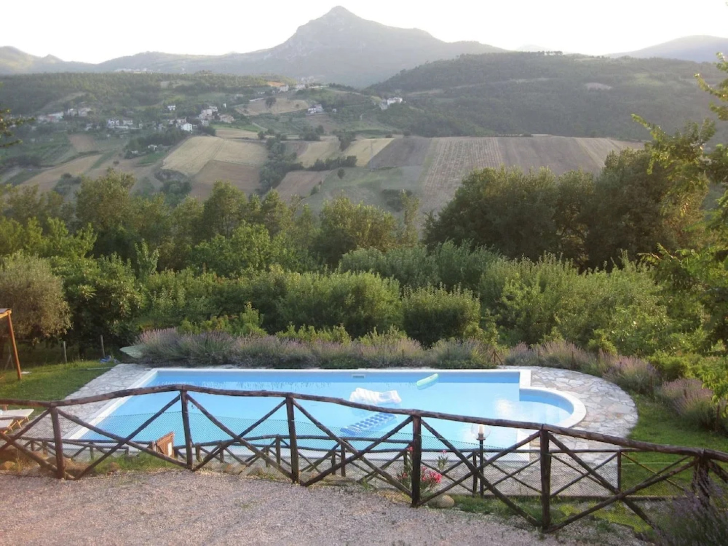 Belvilla by OYO Villa Carina