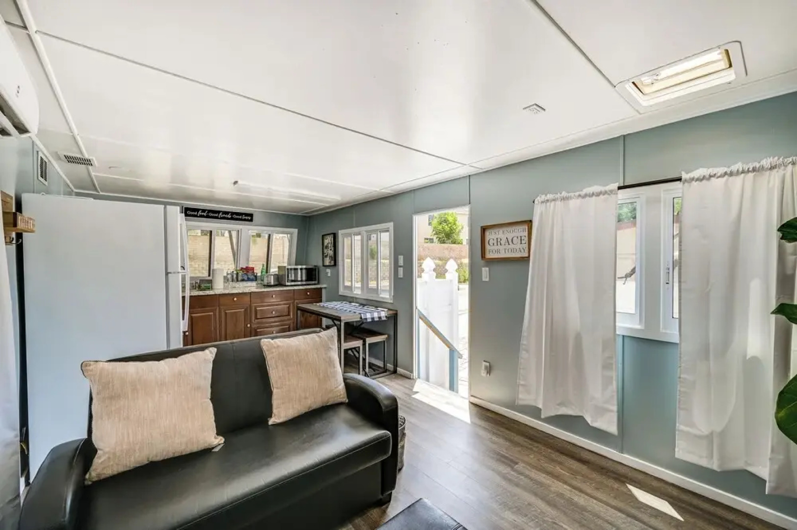 Low-key Poway Home ~ 20 Mi to La Jolla & San Diego