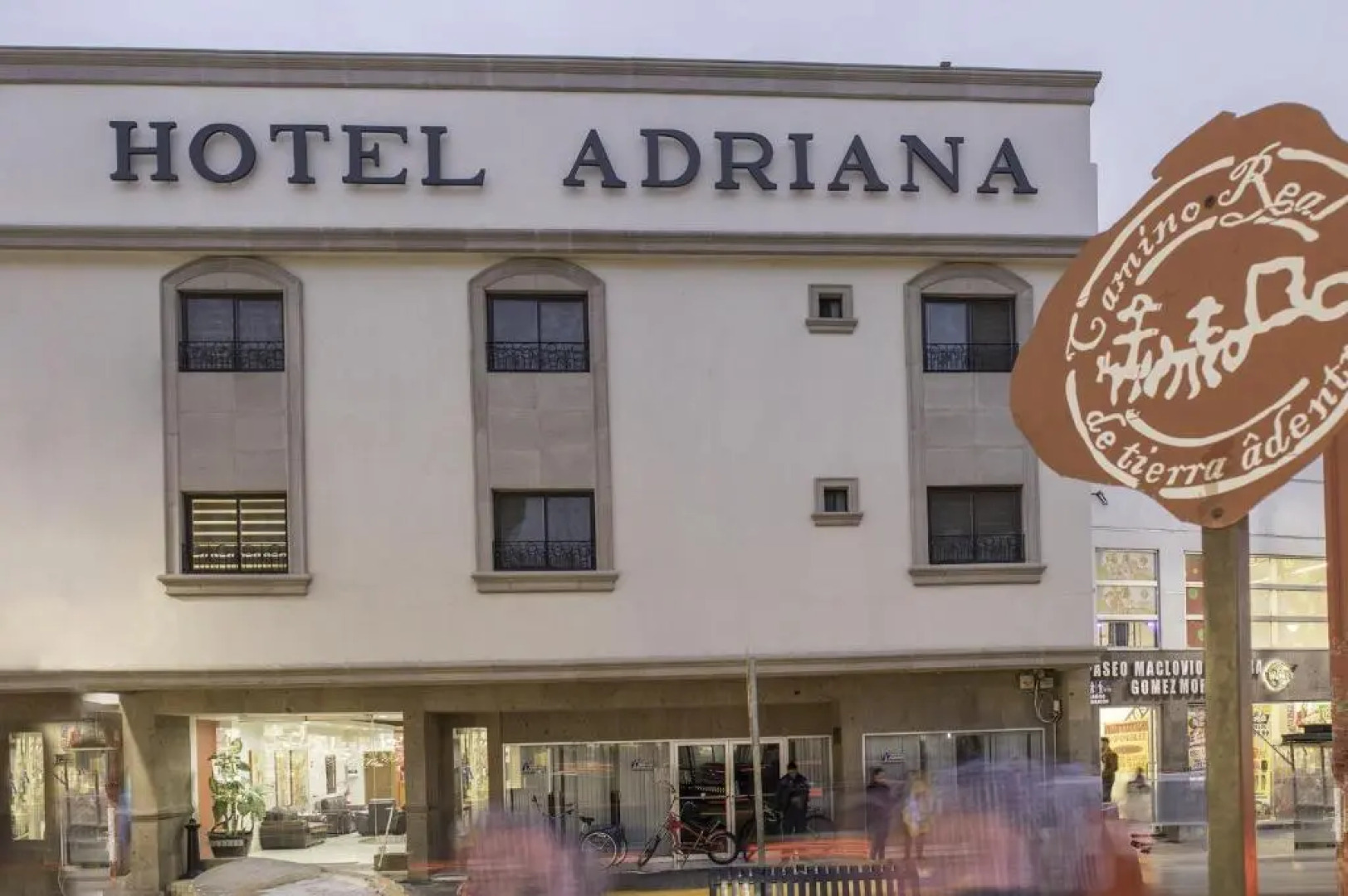 Hotel Adriana