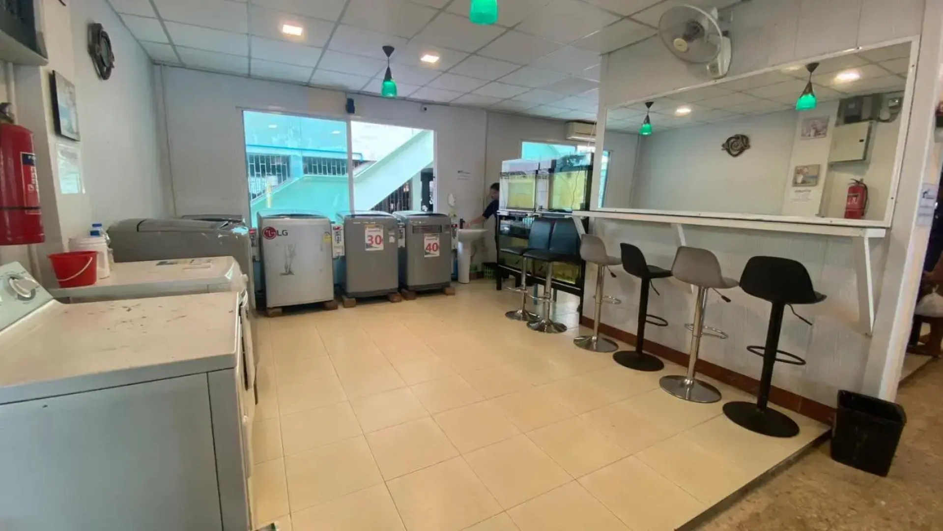 Alongkorn hotel by SB