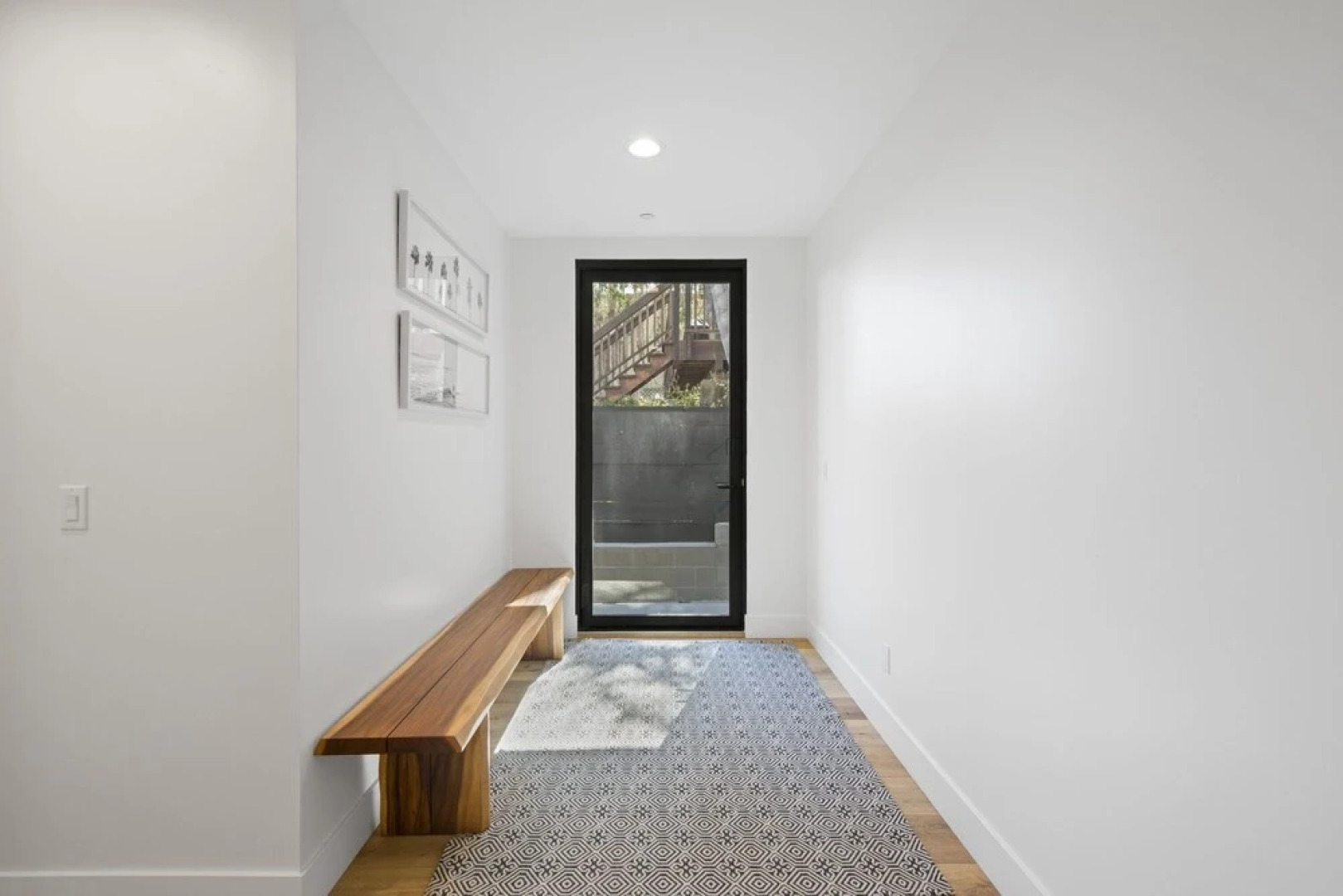 Enc831 4 Bedroom Home by Redawning