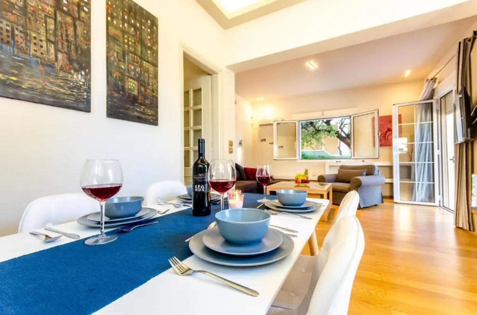 Glyfada  Aquarius Big Garden Villa