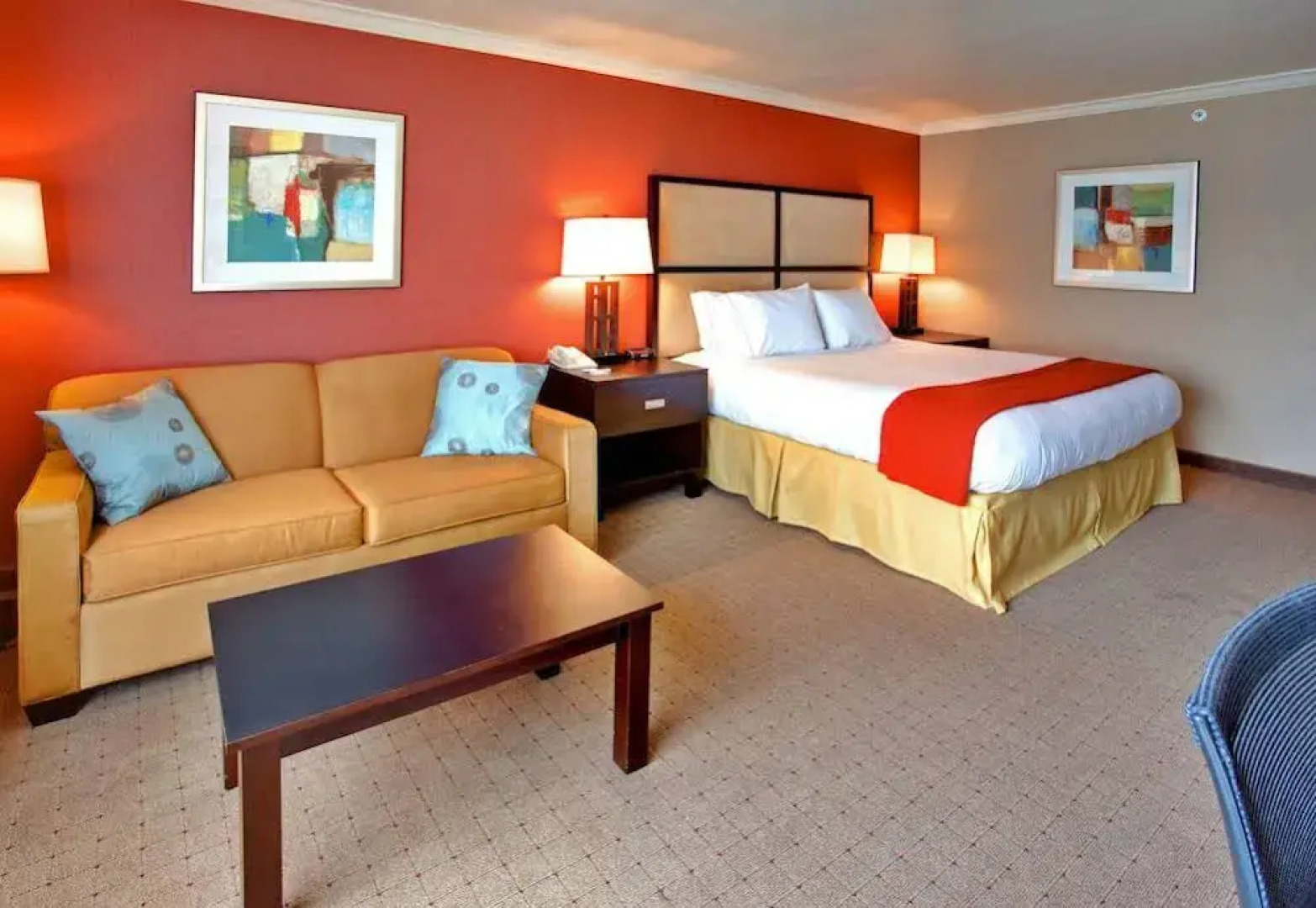 Holiday Inn Express Encinitas Cardiff Beach Area