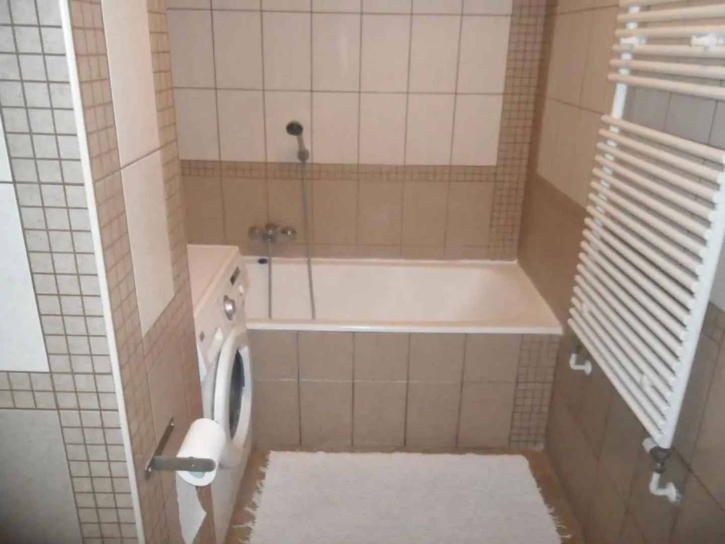 Holiday Apartmanház