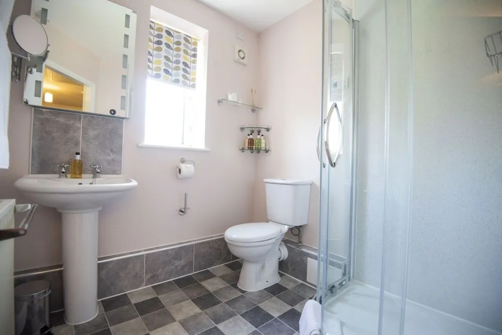 Bridleways Guest House & Holiday Homes