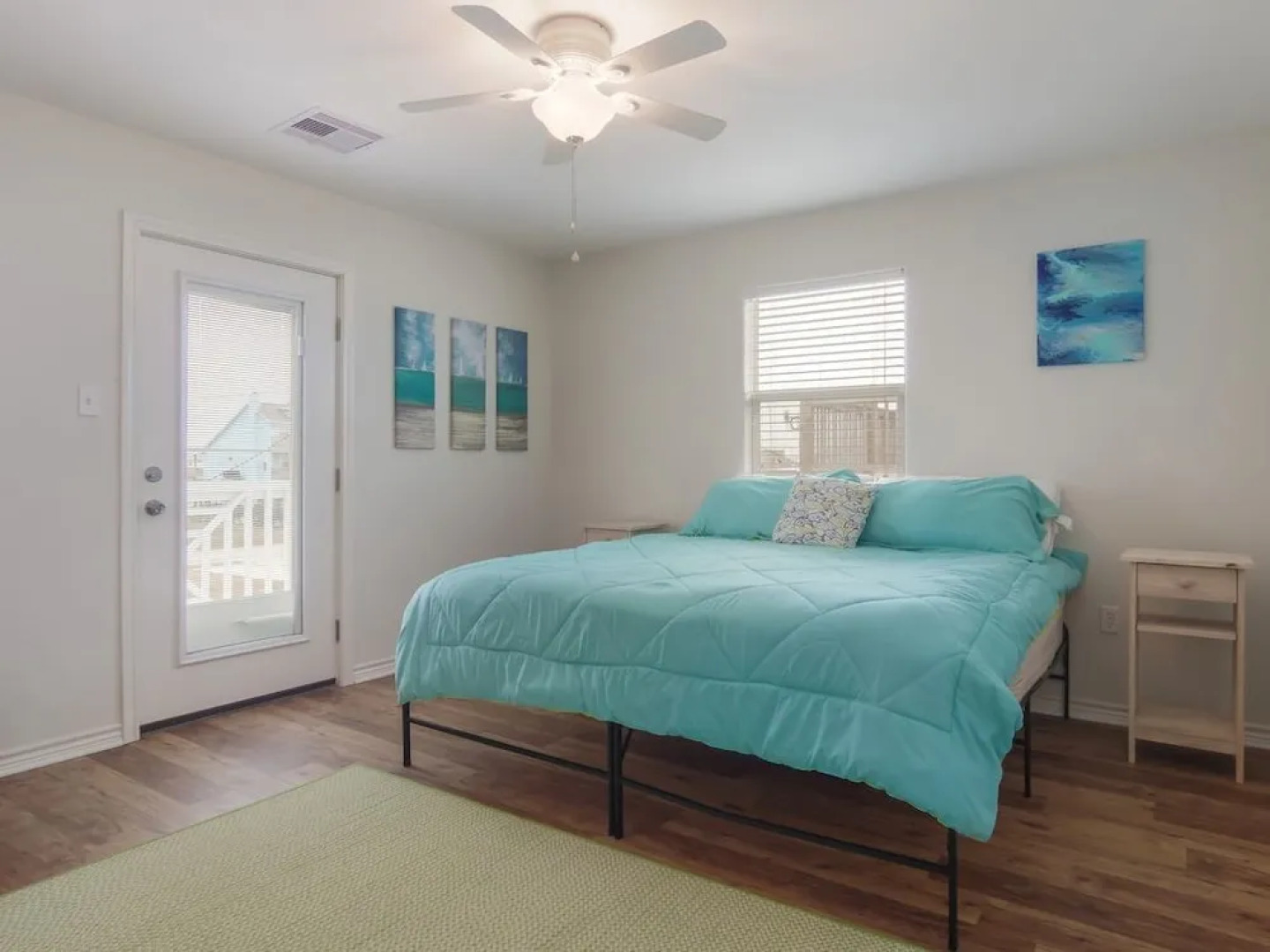 3D Beach 4 Bedrooms 3 Bathrooms Home