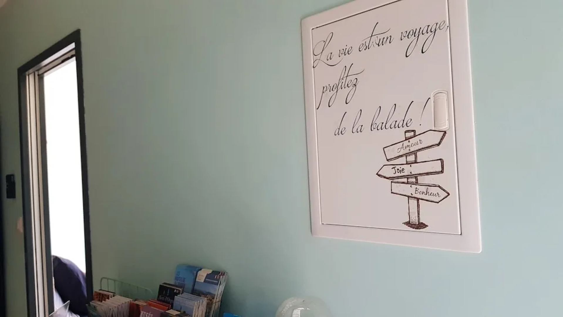 House With one Bedroom in Mornas, With Enclosed Garden and Wifi