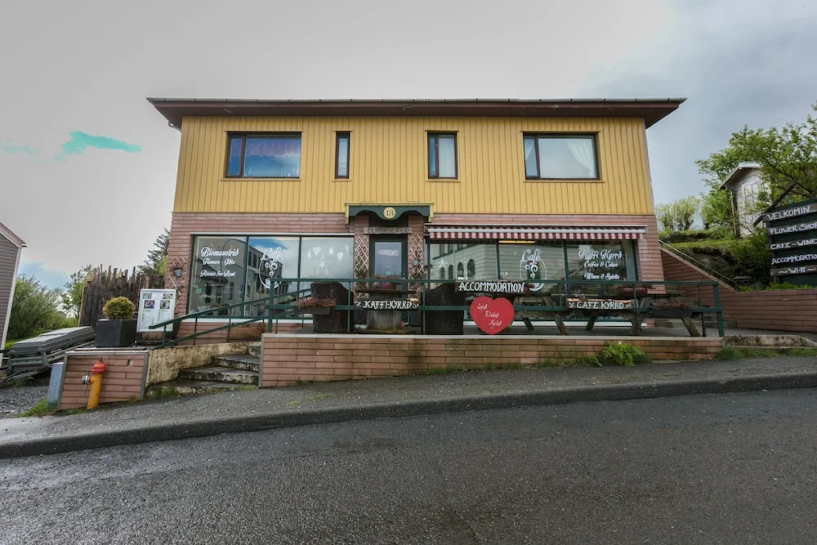 Private and peaceful one room apartments