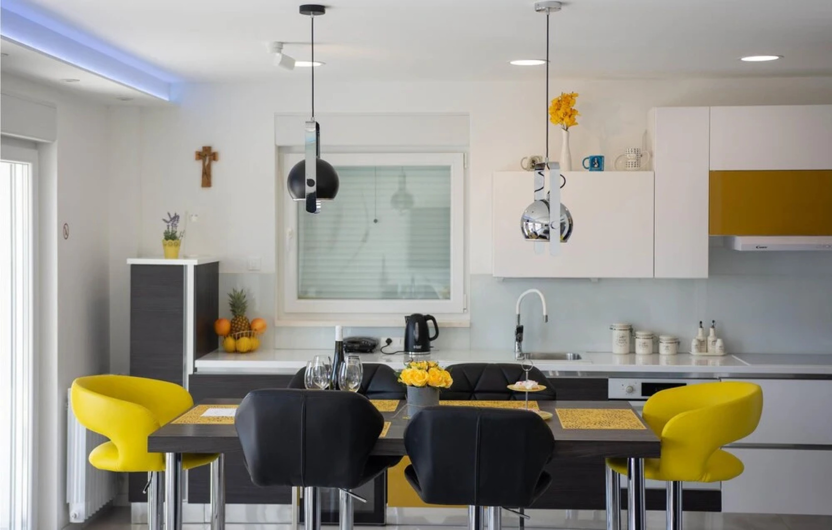 Beautiful Home in Zrnovnica With Sauna, Wifi and Outdoor Swimming Pool