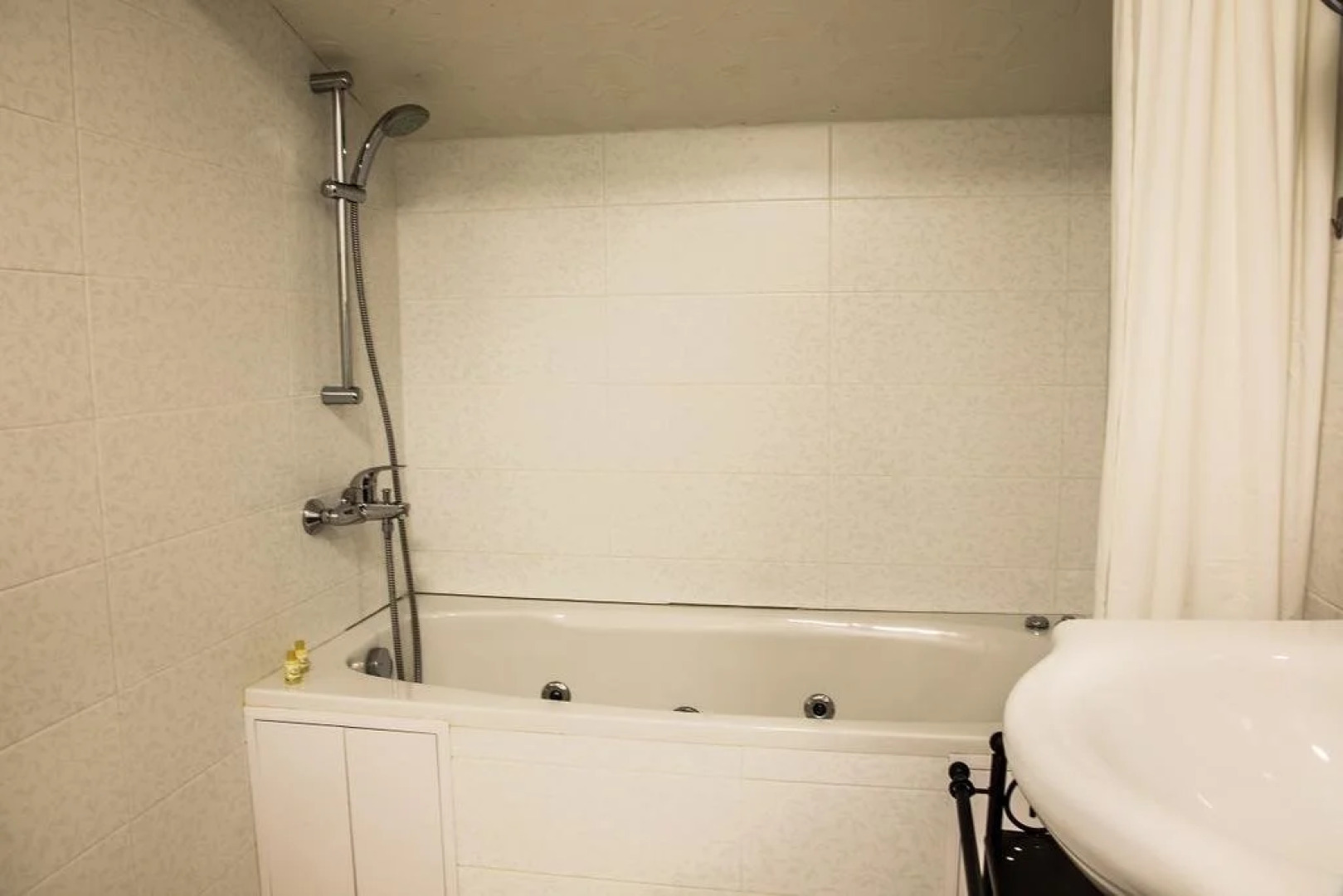 RiLa 6ato Hotel & Spa