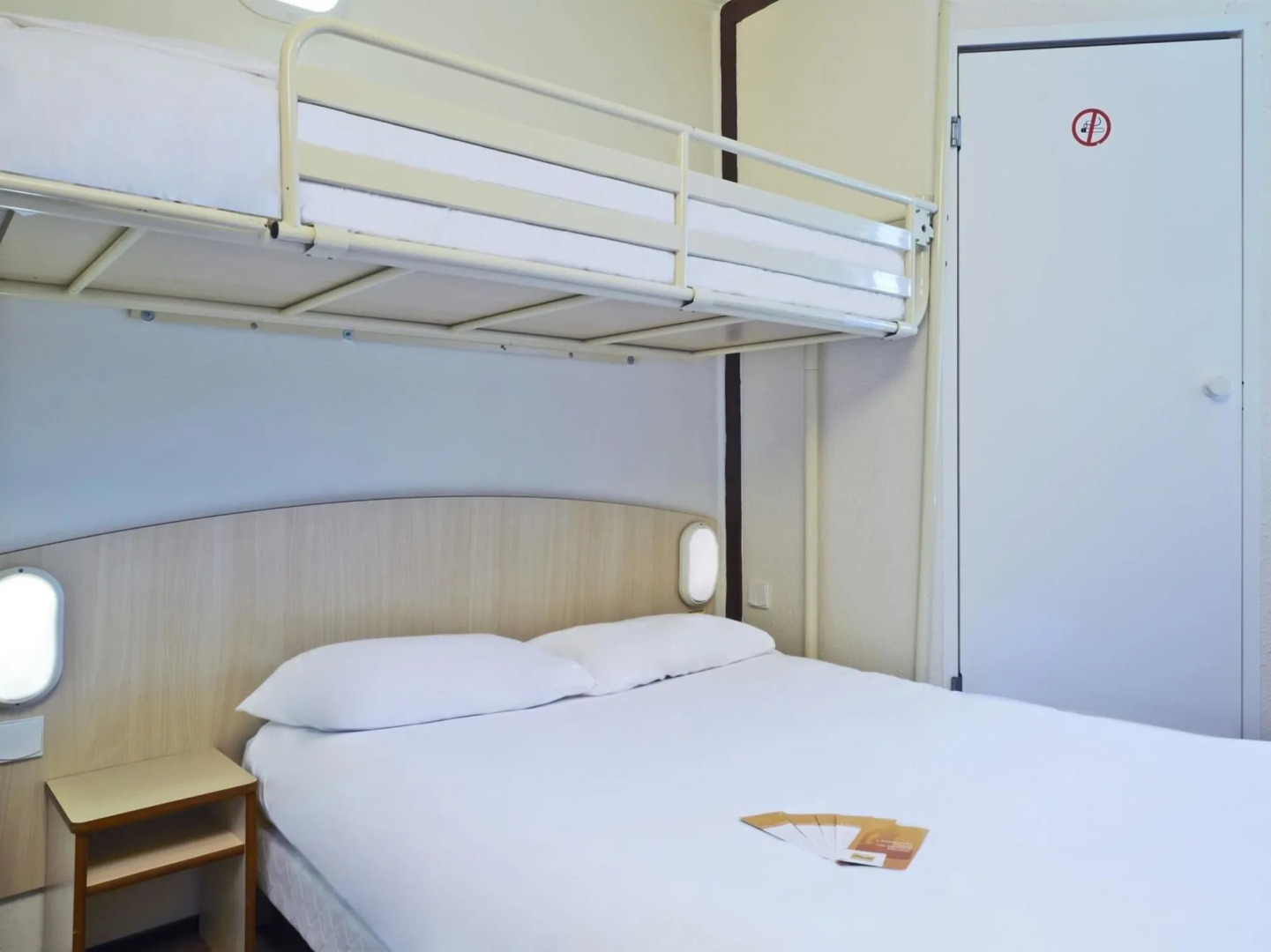 F1 Lyon Massieux Hotel