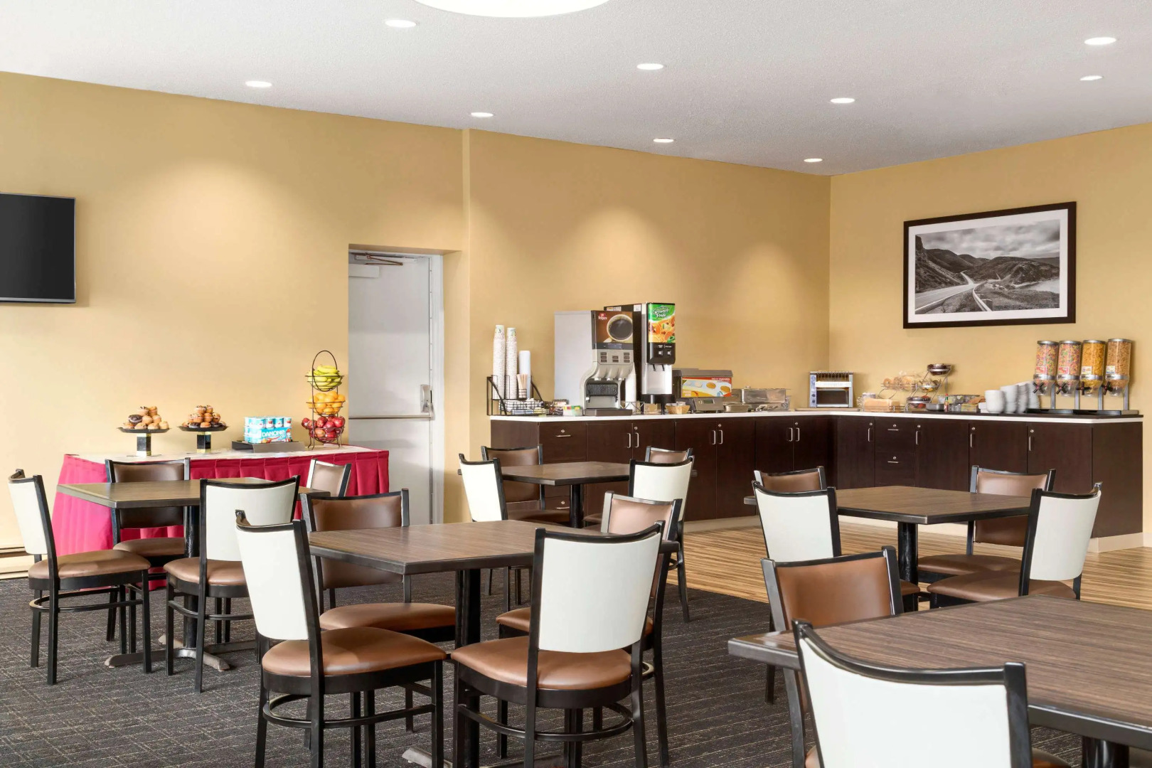 Travelodge by Wyndham Sydney