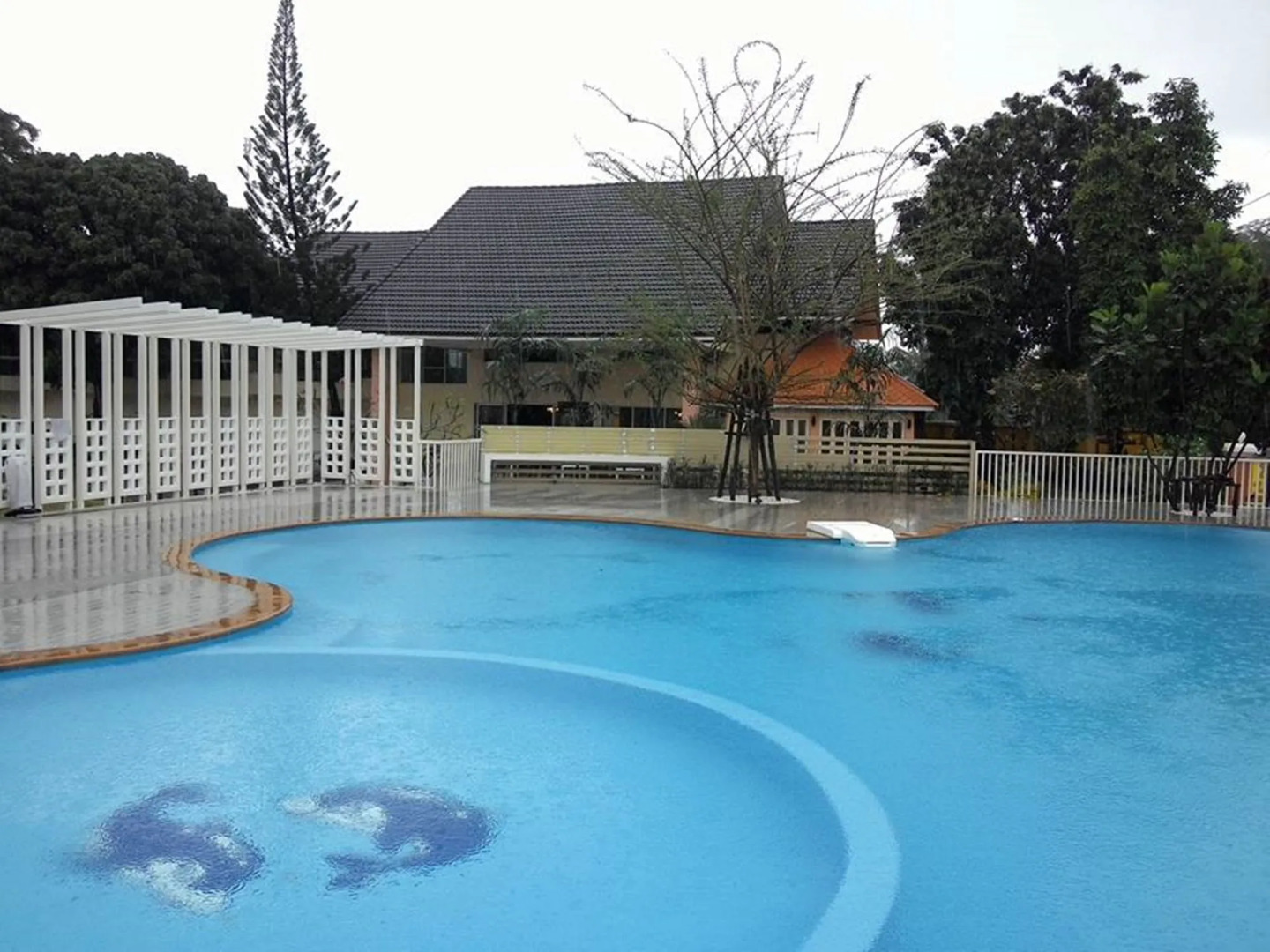 Bang Saphan Resort Hotel