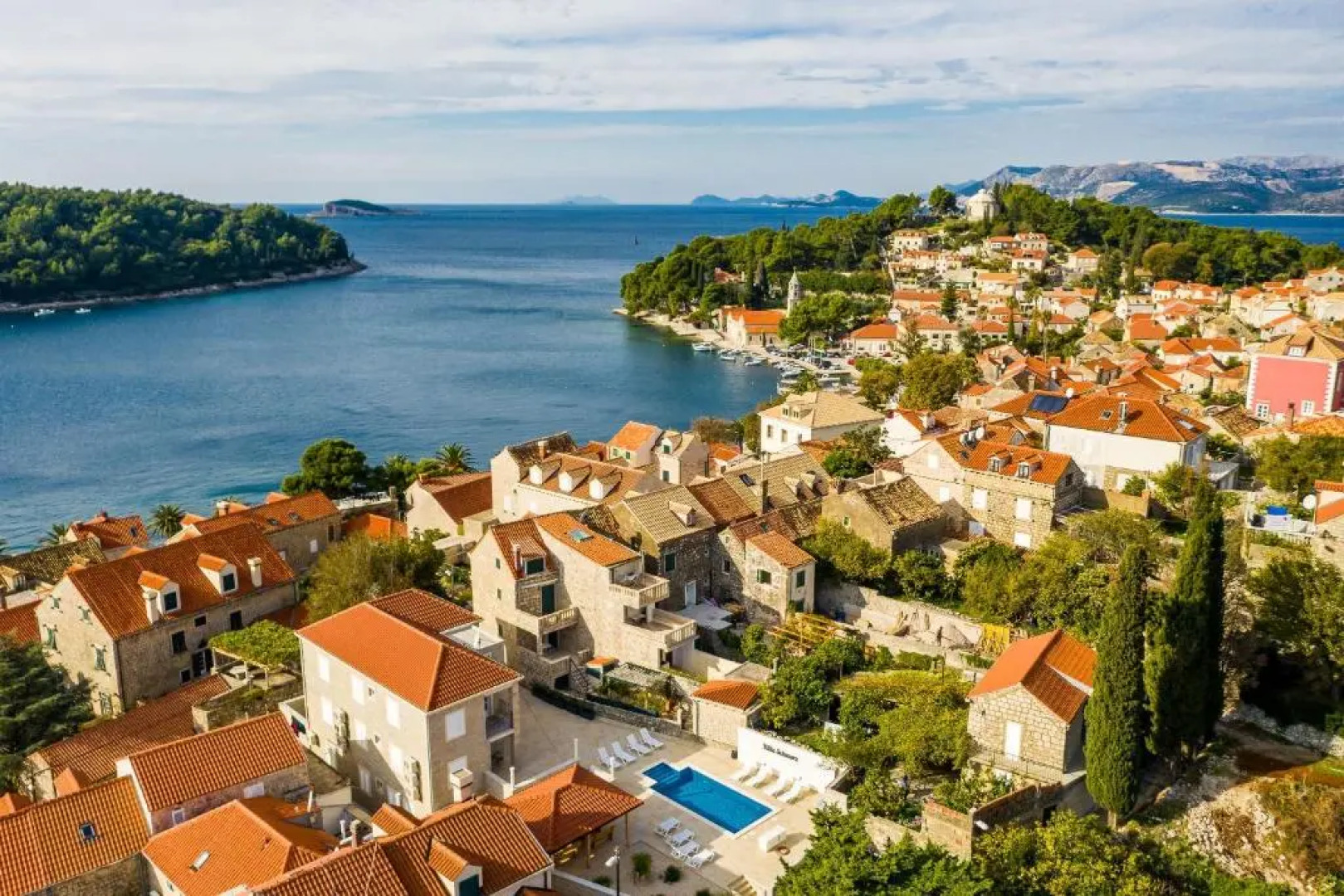 Residence & Pool Villa Schwarz Suites