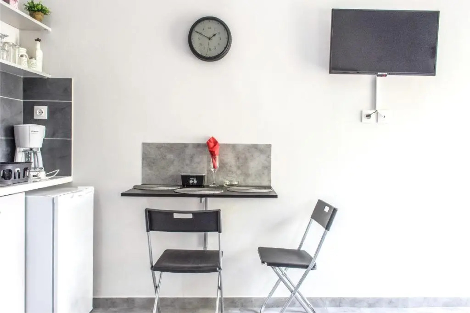 Athens 8 min from Acropolis