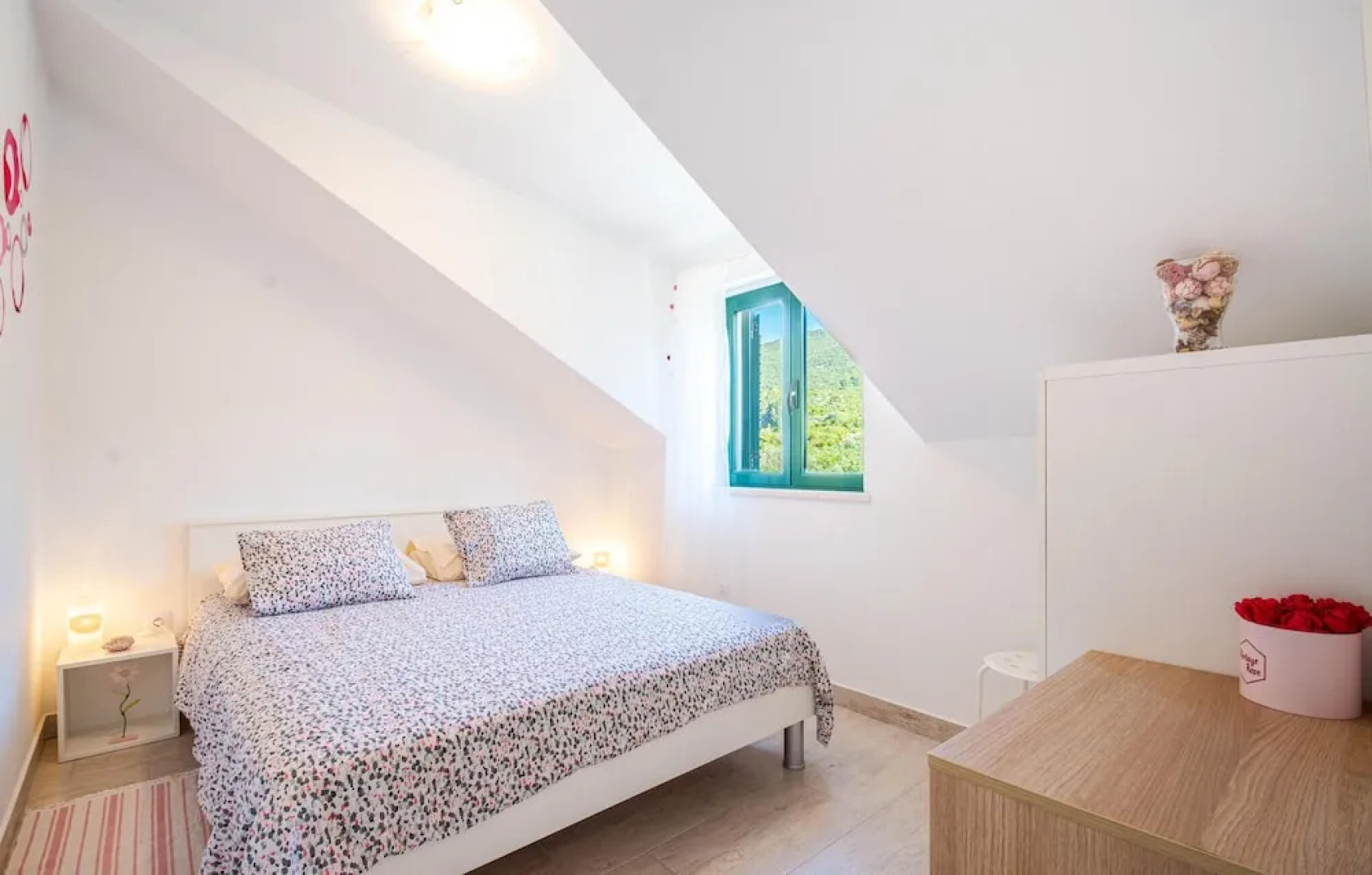 Amazing Home in Kneze With Wifi and 4 Bedrooms