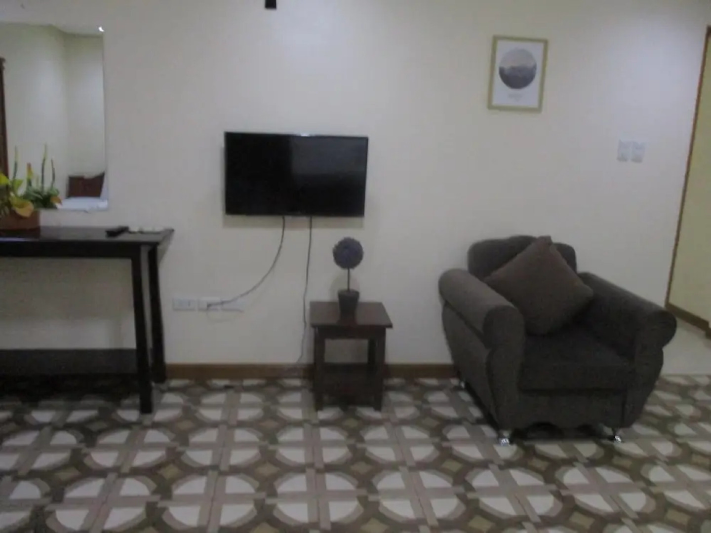 WMV Hotel & Restaurant