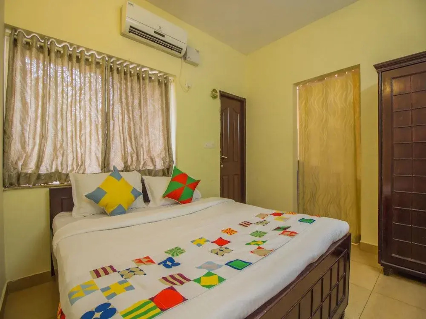 OYO 11964 Home Charming 1BHK Arpora