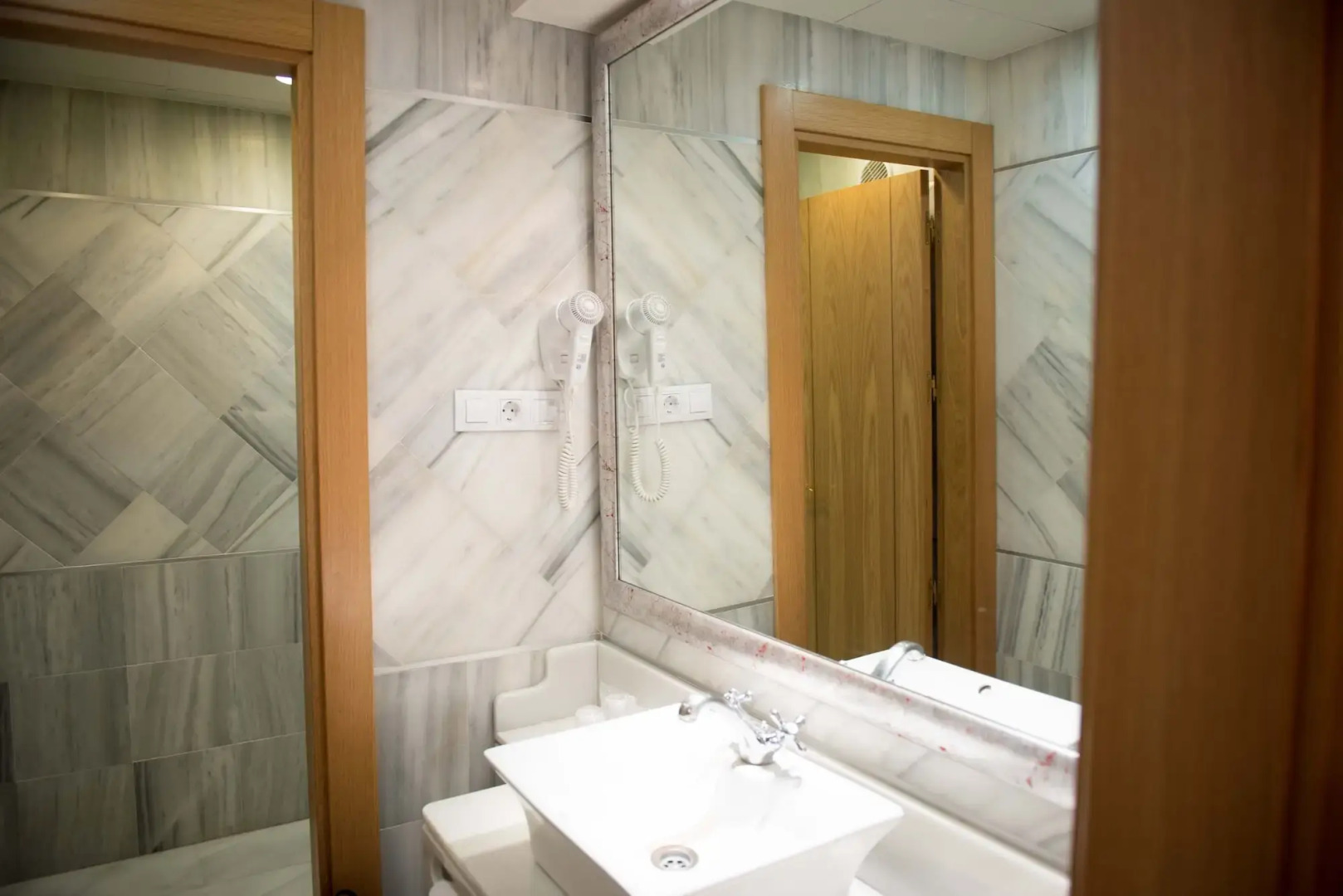 Hotel Los Angeles, Granada